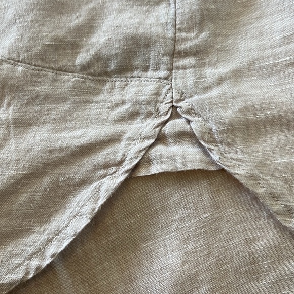 Linen sleeveless blouse - Picture 6 of 6